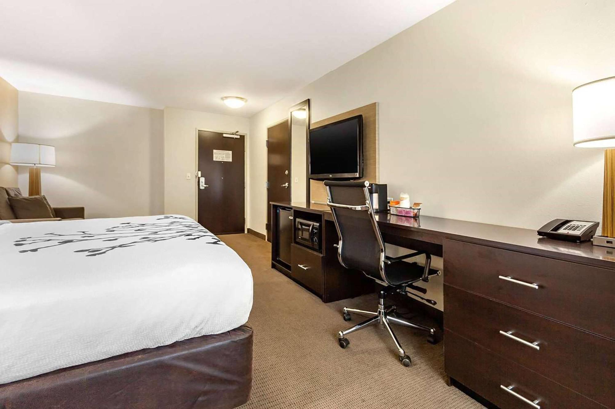 Wingate By Wyndham Jonesboro Hodge Hotel Exterior photo