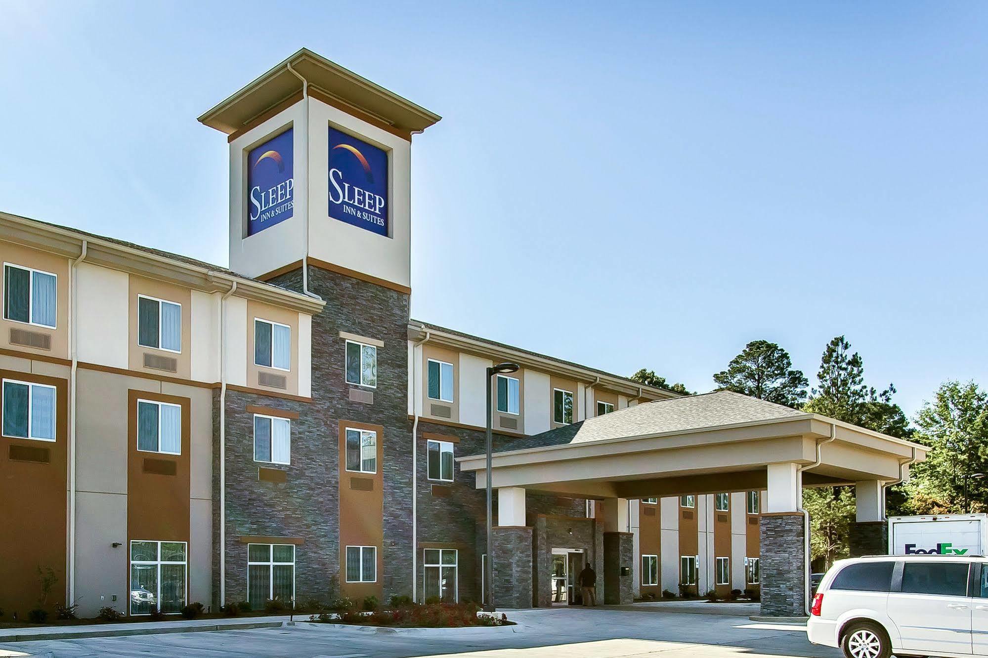 Wingate By Wyndham Jonesboro Hodge Hotel Exterior photo